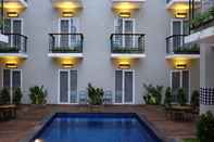 Swimming Pool Semimpi Hotel Bali