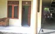 Exterior 7 Penginapan Plamboyan