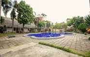 Swimming Pool 7 OYO 370 Hotel Sofia Pangandaran