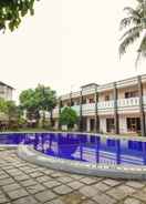 SWIMMING_POOL OYO 370 Hotel Sofia Pangandaran