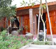 Bên ngoài 5 Van Long Family Homestay