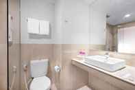 In-room Bathroom favehotel S. Parman Medan