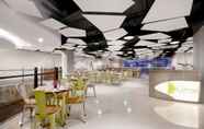 Restoran 3 favehotel S. Parman Medan