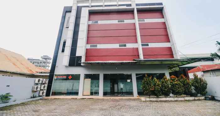 Exterior RedDoorz @ Jalan Krakatau Medan