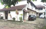 Exterior 3 Hotel Ragil Kuning 