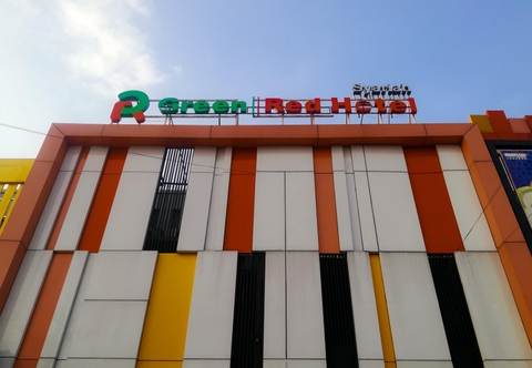 Exterior Green Red Hotel Syariah Jombang