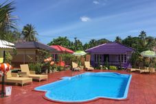 スイミングプール Sunglobe Resort