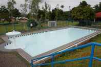 Swimming Pool Caliraya Resort Club