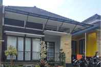 Bangunan Villa Batoe PV M6