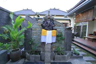 Exterior 4 Pondok Buda Merta