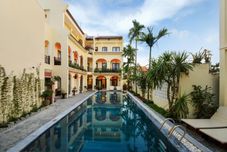 外部的 Little Town Villa