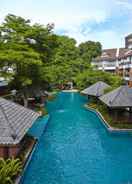 SWIMMING_POOL Woodlands Hotel & Resort