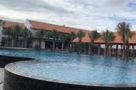 Swimming Pool Aquaki Resort & Spa Ha Tien