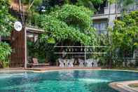 สระว่ายน้ำ Oun Hotel Bangkok