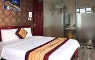 Phòng ngủ 3 Nhat Tan Hotel Hanoi