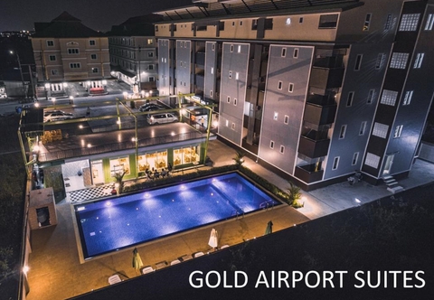 Exterior Gold Airport Suites