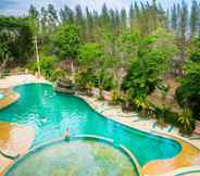 Swimming Pool 7 Horse Shoe Point Resort Pattaya