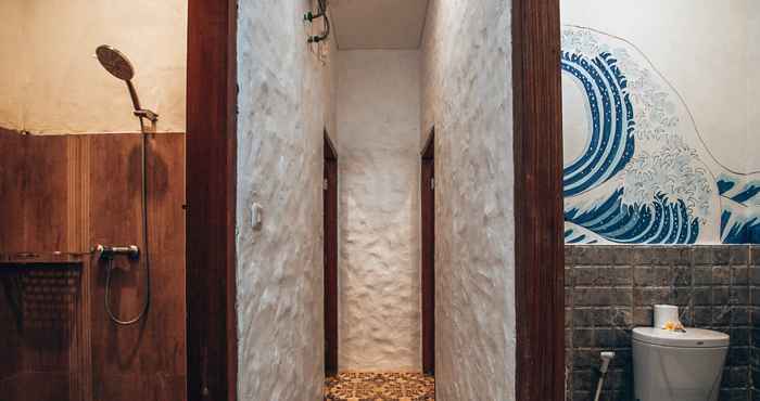 In-room Bathroom Nazeki Hostel