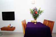 Restaurant Cozy Condos Serviced Apartments