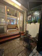 Bangunan 4 Alleyway Hostel