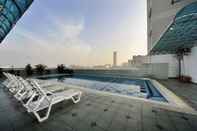 Swimming Pool Hotel Continental Penang