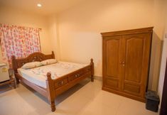 Bedroom 6 Suriyamanee House