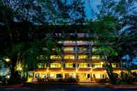 Bangunan Chateau in The Forest Hotel