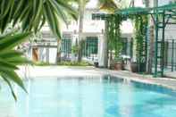 Swimming Pool Baan Klang by Usa