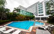 Swimming Pool 3 Promenade Hotel Kota Kinabalu