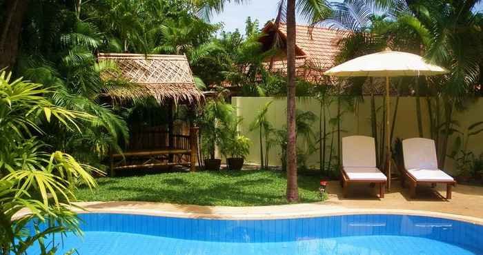 Swimming Pool  Coconut Paradise Holiday Villas