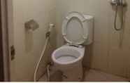 Toilet Kamar 6 Private 2 Bedroom at Suites Metro by Arie (B06)