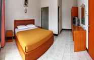 Kamar Tidur 4 Simon Place