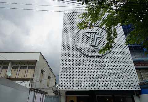 ภายนอกอาคาร T Hostel Victory Monument