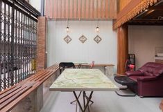 Common Space 4 Home Mali Hostel at Hua Lumpong