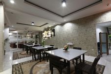 레스토랑 Shanrilla Hotel