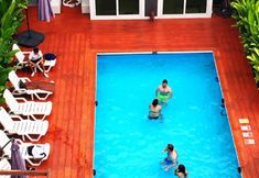สระว่ายน้ำ 6 Kriss Residence