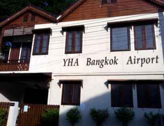 Bên ngoài 2 YHA Bangkok Airport