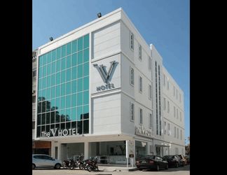 Exterior 2 The V Hotel