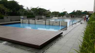 Kolam Renang 4 Homey Room at  Bintaro Parkview close to Pondok Indah Mall (NOV)