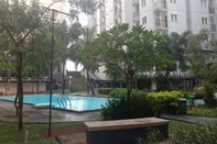 Swimming Pool Apartment Paragon Village Cozy Room at Karawaci by Vichi Pro