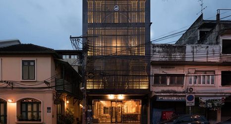 外部的 2 Issara by D hostel Bangkok