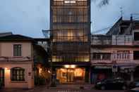 Exterior Issara by D hostel Bangkok