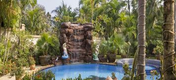 สระว่ายน้ำ 3 Relaxing Palm Pool Villa & Tropical Garden