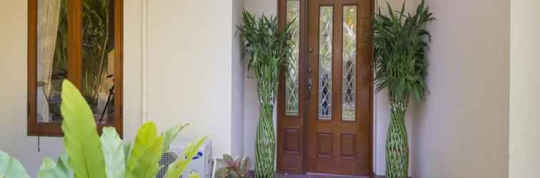 Lobby Relaxing Palm Pool Villa & Tropical Garden