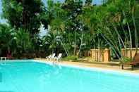 Swimming Pool Riviera Resort Pattaya