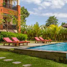 Buah Nagasari Cottage 1, Khách sạn Rusters Pottery Studio