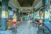 Lobby Adi Bisma Inn