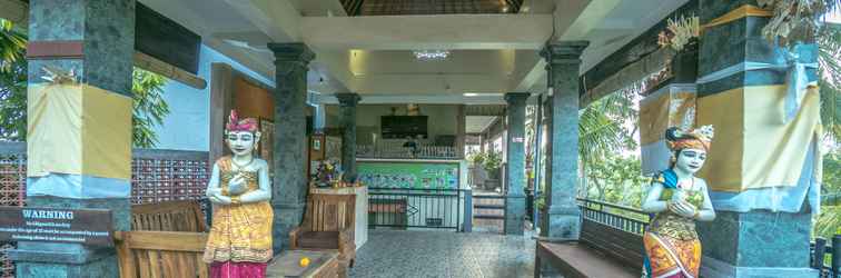 Lobby Adi Bisma Inn