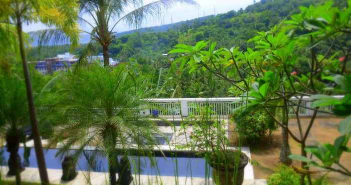 Kolam Renang Villa Loco at Senggigi