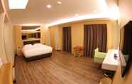 Kamar Tidur 5 J.C Mark Hotel